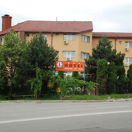 Hotel Liliacul Cluj-Napoca Exterior photo