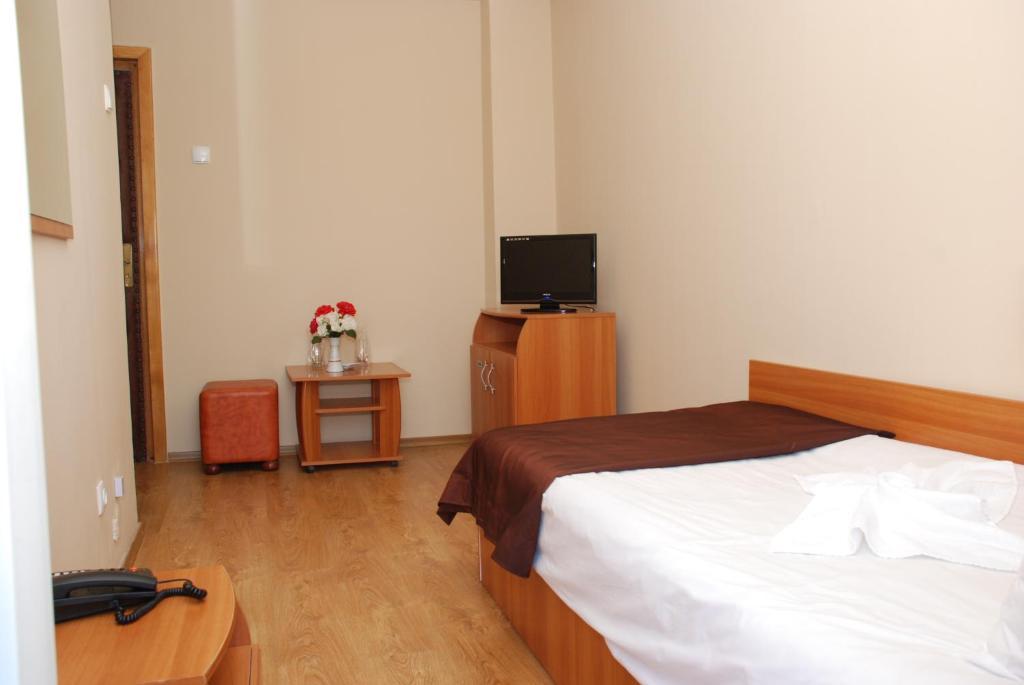 Hotel Liliacul Cluj-Napoca Room photo