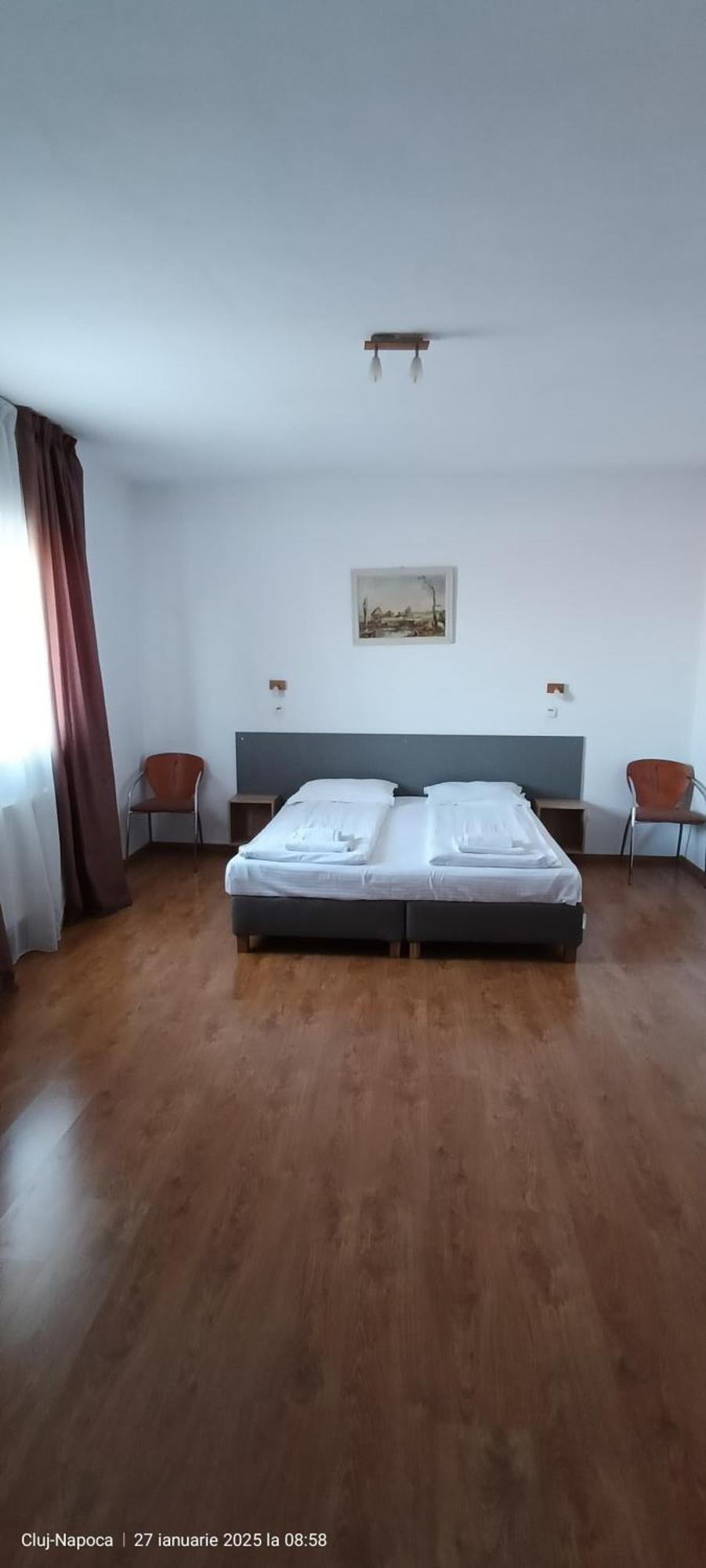 Hotel Liliacul Cluj-Napoca Exterior photo